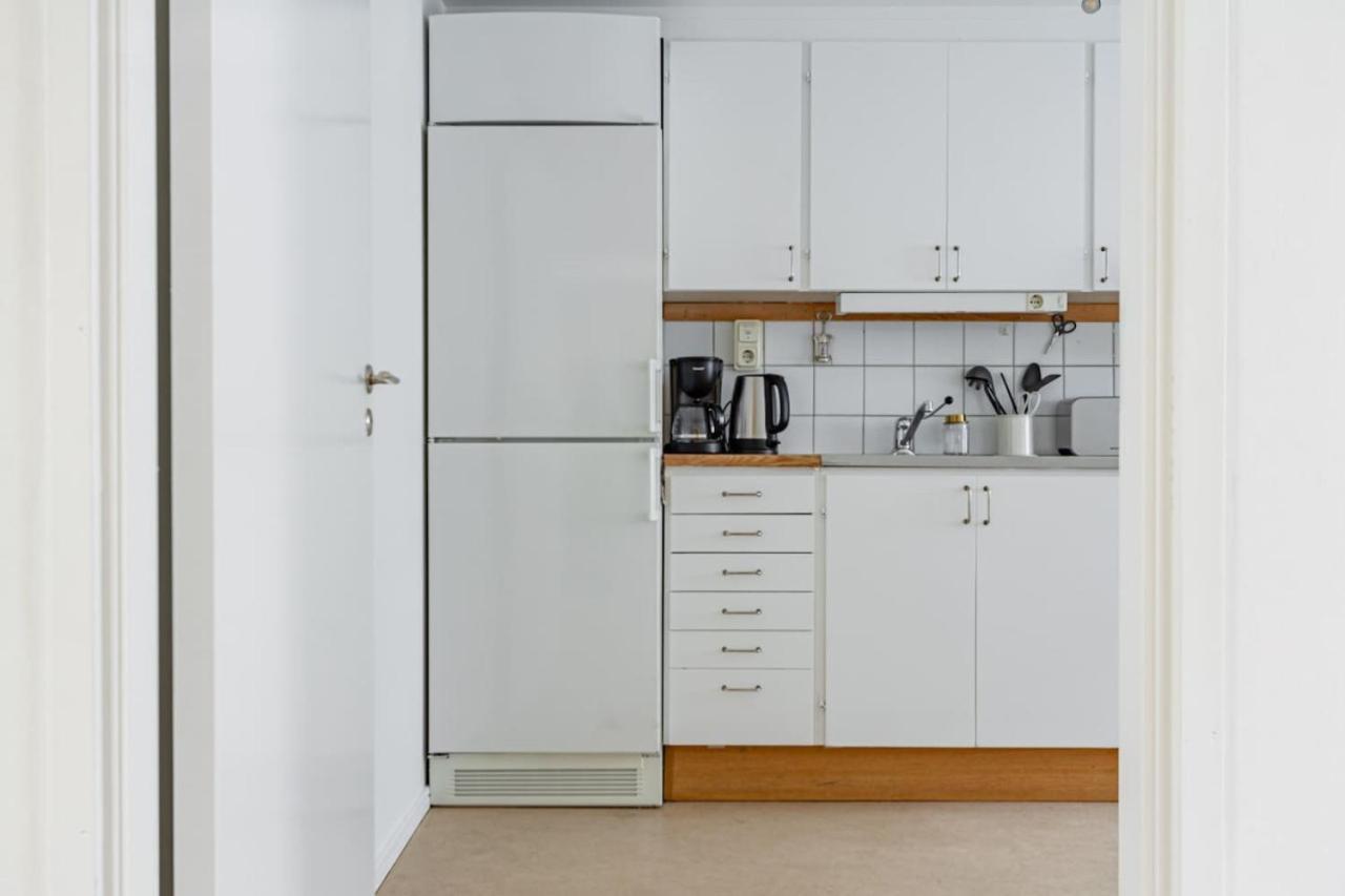 Budget Comfort On Trendy Soedermalm Stockholm Bagian luar foto